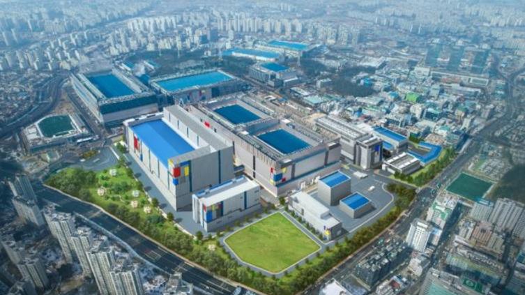 从洁净室到客户手中 半导体工厂与半导体销售的双轮驱动